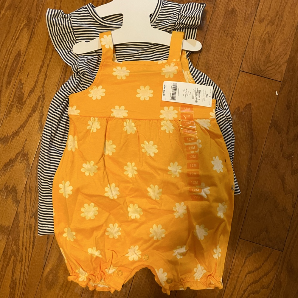 New carters 12 month girls 2 piece outfit
